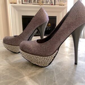 New Sparkle stiletto Heels with handmade Bling 💎on the platform size 7
